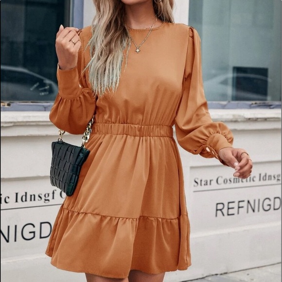 Boho green button detail ruffle hem mini dress - Picture 5 of 13